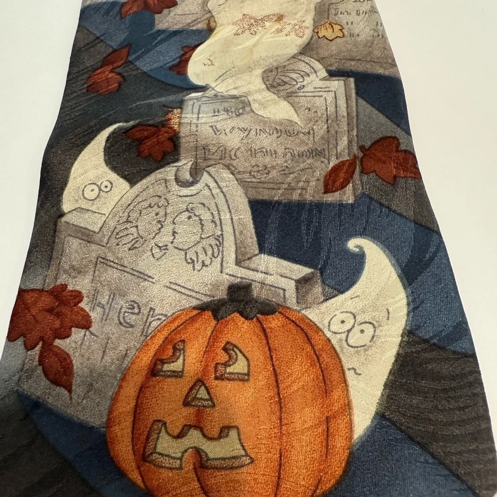 Vintage Hallmark Halloween Ghost and Pumpkin Tie